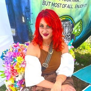 Meet your Posher, Marianne